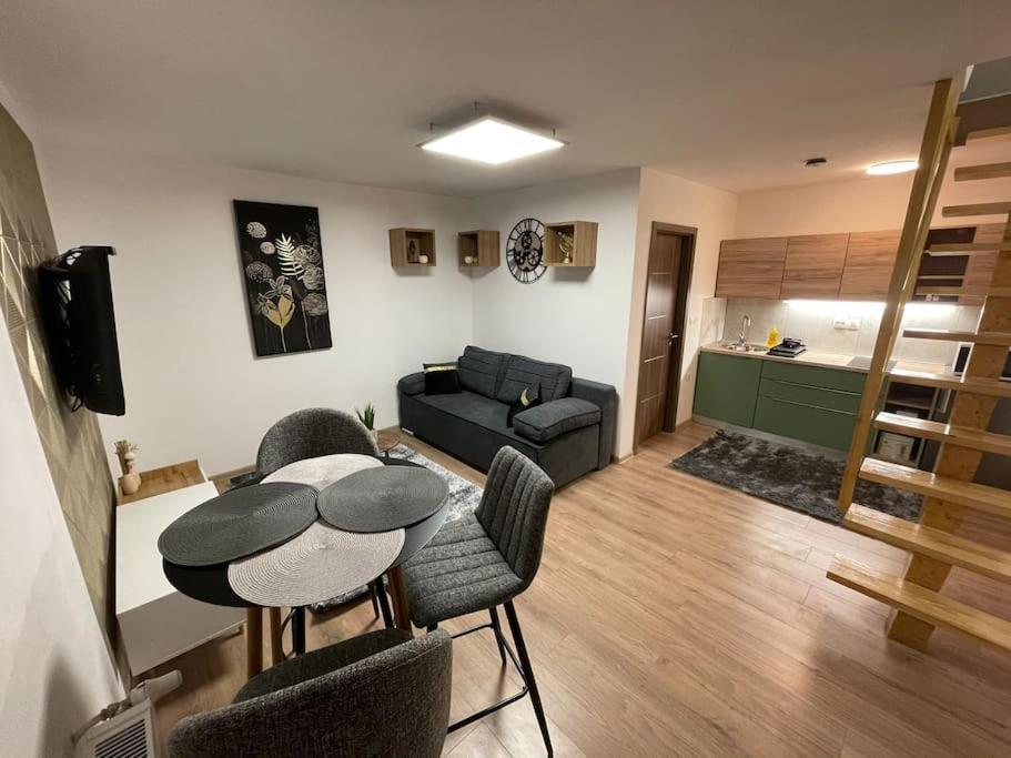 Apartman 4You: Karlo I Klara Osijek Exterior photo